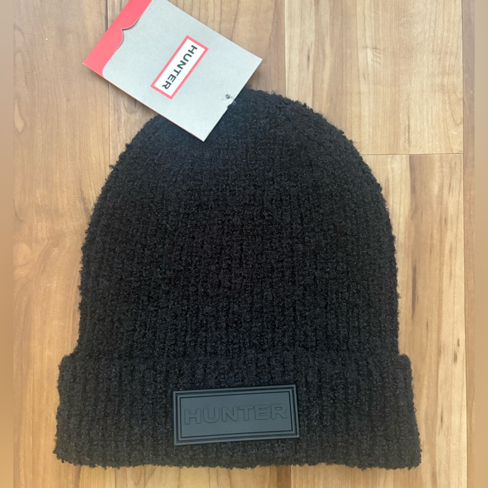 NWT Hunter Black Knit Beanie